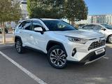 Toyota RAV4 2020 годаүшін17 000 000 тг. в Астана