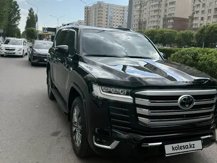 Toyota Land Cruiser 2023 года за 55 500 000 тг. в Астана – фото 3