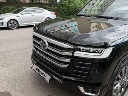 Toyota Land Cruiser 2023 года за 55 500 000 тг. в Астана