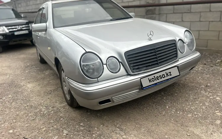 Mercedes-Benz E 280 1997 годаүшін2 100 000 тг. в Алматы