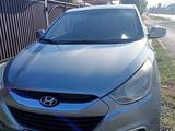 Hyundai Tucson 2011 года за 5 700 000 тг. в Актобе – фото 2