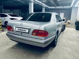 Mercedes-Benz E 230 1999 года за 2 900 000 тг. в Астана – фото 4