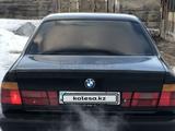 BMW 520 1991 года за 1 400 000 тг. в Алматы – фото 2