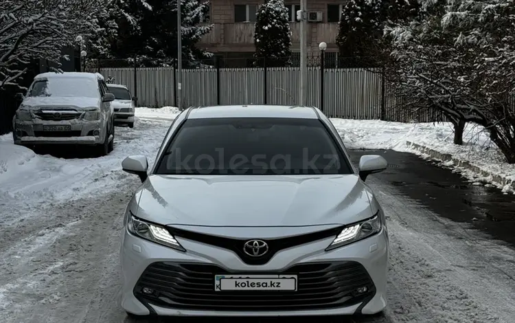 Toyota Camry 2019 годаfor14 100 000 тг. в Алматы