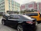 Toyota Camry 2020 года за 11 500 000 тг. в Алматы – фото 4