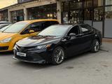 Toyota Camry 2020 года за 11 500 000 тг. в Алматы