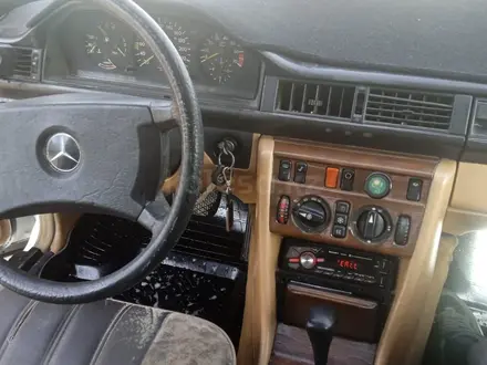 Mercedes-Benz E 260 1988 года за 1 500 000 тг. в Жаркент – фото 8