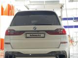 BMW X7 2021 года за 48 000 000 тг. в Актобе – фото 3