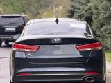 Kia K5 2016 года за 8 550 000 тг. в Алматы – фото 4