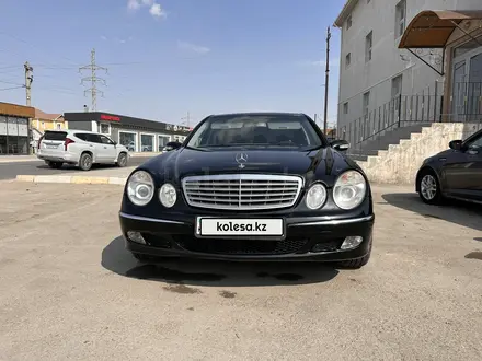 Mercedes-Benz E 320 2004 года за 6 000 000 тг. в Актау – фото 3