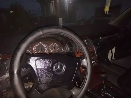 Mercedes-Benz E 320 1996 года за 3 000 000 тг. в Алматы – фото 24