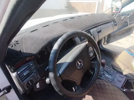 Mercedes-Benz E 320 1996 года за 3 000 000 тг. в Алматы – фото 27