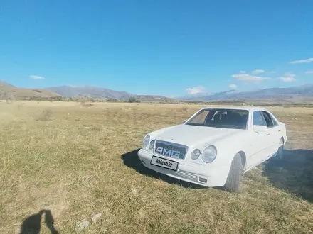 Mercedes-Benz E 320 1996 года за 3 000 000 тг. в Алматы – фото 37