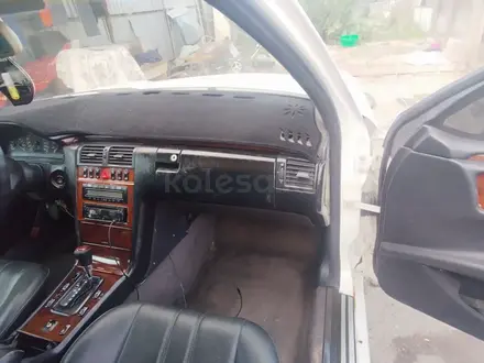 Mercedes-Benz E 320 1996 года за 3 000 000 тг. в Алматы – фото 4