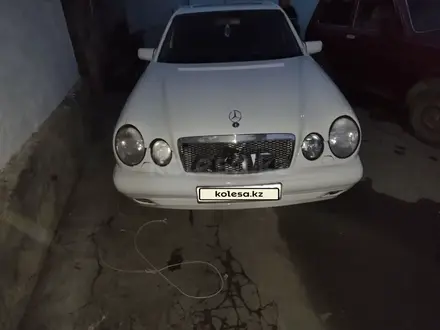 Mercedes-Benz E 320 1996 года за 3 000 000 тг. в Алматы – фото 45