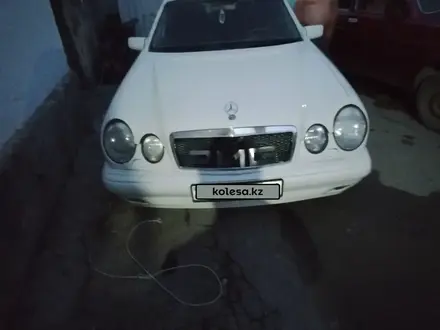 Mercedes-Benz E 320 1996 года за 3 000 000 тг. в Алматы – фото 47