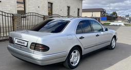 Mercedes-Benz E 280 1998 года за 3 100 000 тг. в Атбасар – фото 2