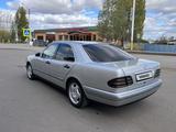 Mercedes-Benz E 280 1998 года за 3 100 000 тг. в Атбасар – фото 3