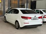 Kia Rio 2015 года за 5 399 999 тг. в Туркестан – фото 2