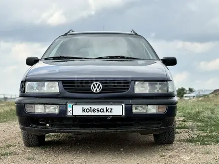 Volkswagen Passat 1995 года за 1 900 000 тг. в Караганда – фото 7