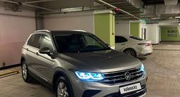 Volkswagen Tiguan 2021 года за 18 800 000 тг. в Алматы – фото 2