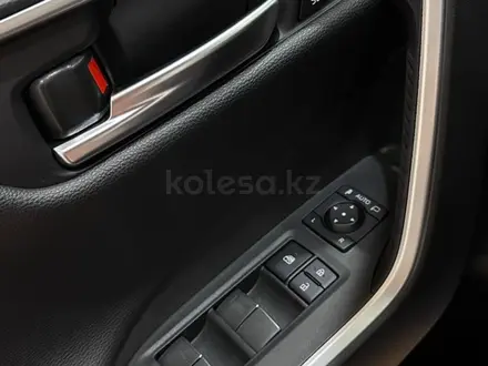 Toyota RAV4 Luxe 2025 года за 21 220 000 тг. в Алматы – фото 22