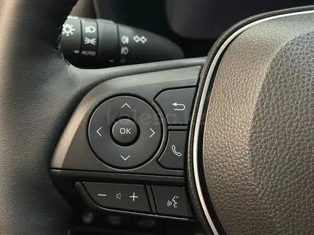 Toyota RAV4 Luxe 2025 года за 21 220 000 тг. в Алматы – фото 18