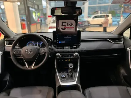 Toyota RAV4 Luxe 2025 года за 21 220 000 тг. в Алматы – фото 14