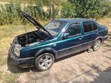 Volkswagen Vento 1994 года за 1 000 000 тг. в Шымкент