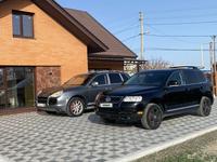 Volkswagen Touareg 2004 года за 4 300 000 тг. в Атырау