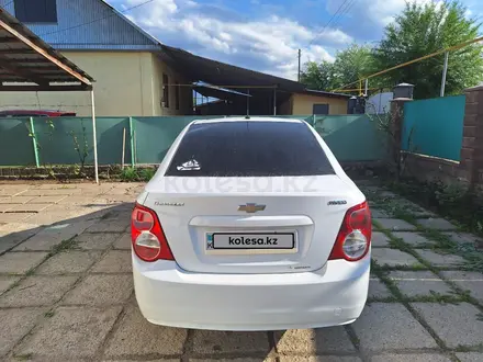 Chevrolet Aveo 2013 года за 3 100 000 тг. в Алматы – фото 2