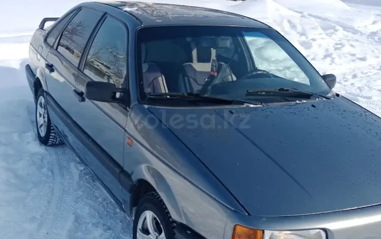 Volkswagen Passat 1990 годаүшін1 200 000 тг. в Усть-Каменогорск