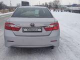 Toyota Camry 2013 года за 8 600 000 тг. в Уральск – фото 4