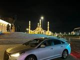 Hyundai Sonata 2018 года за 6 500 000 тг. в Астана – фото 2