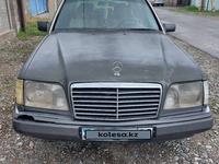 Mercedes-Benz E 220 1995 года за 2 000 000 тг. в Тараз