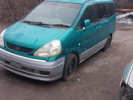 Nissan Serena 2001 года за 750 000 тг. в Караганда – фото 2