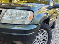 Jeep Grand Cherokee 2000 годаүшін4 437 500 тг. в Алматы