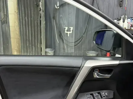 Toyota RAV4 2018 года за 10 500 000 тг. в Астана – фото 4