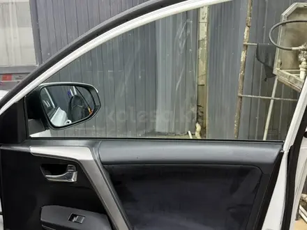 Toyota RAV4 2018 года за 10 500 000 тг. в Астана – фото 10