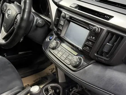 Toyota RAV4 2018 года за 10 500 000 тг. в Астана – фото 12