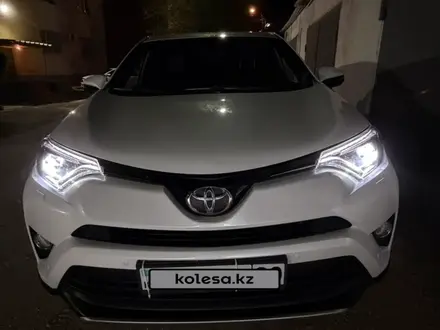 Toyota RAV4 2018 года за 10 500 000 тг. в Астана – фото 21