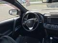 Toyota RAV4 2018 года за 13 000 000 тг. в Петропавловск – фото 11