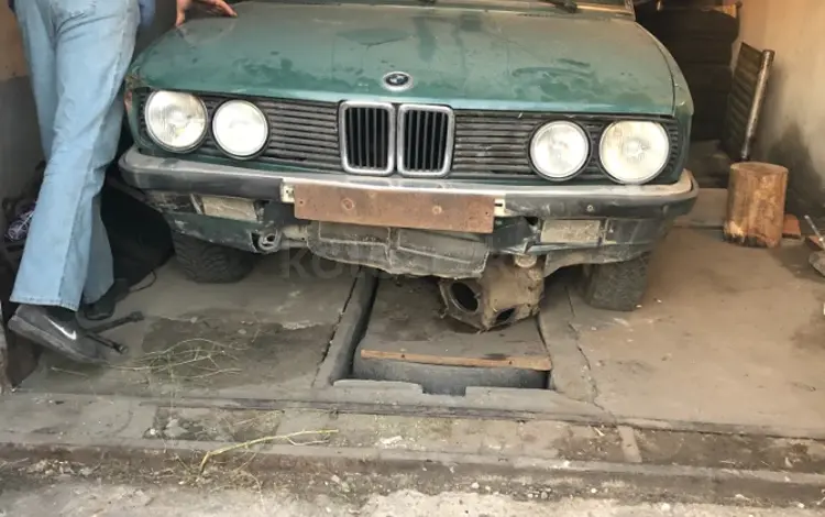 BMW 518 1985 года за 450 000 тг. в Астана