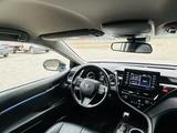 Toyota Camry 2023 года за 8 500 000 тг. в Уральск – фото 4