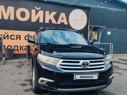 Toyota Highlander 2010 года за 10 700 000 тг. в Алматы – фото 2