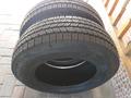 215.65.R16-есть пара зимней резины Pirelli Scorpion ice snow за 40 000 тг. в Алматы