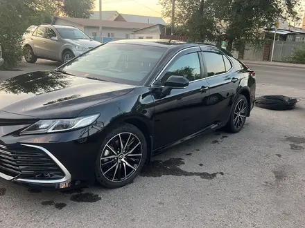 Toyota Camry 2021 года за 15 000 000 тг. в Алматы – фото 9