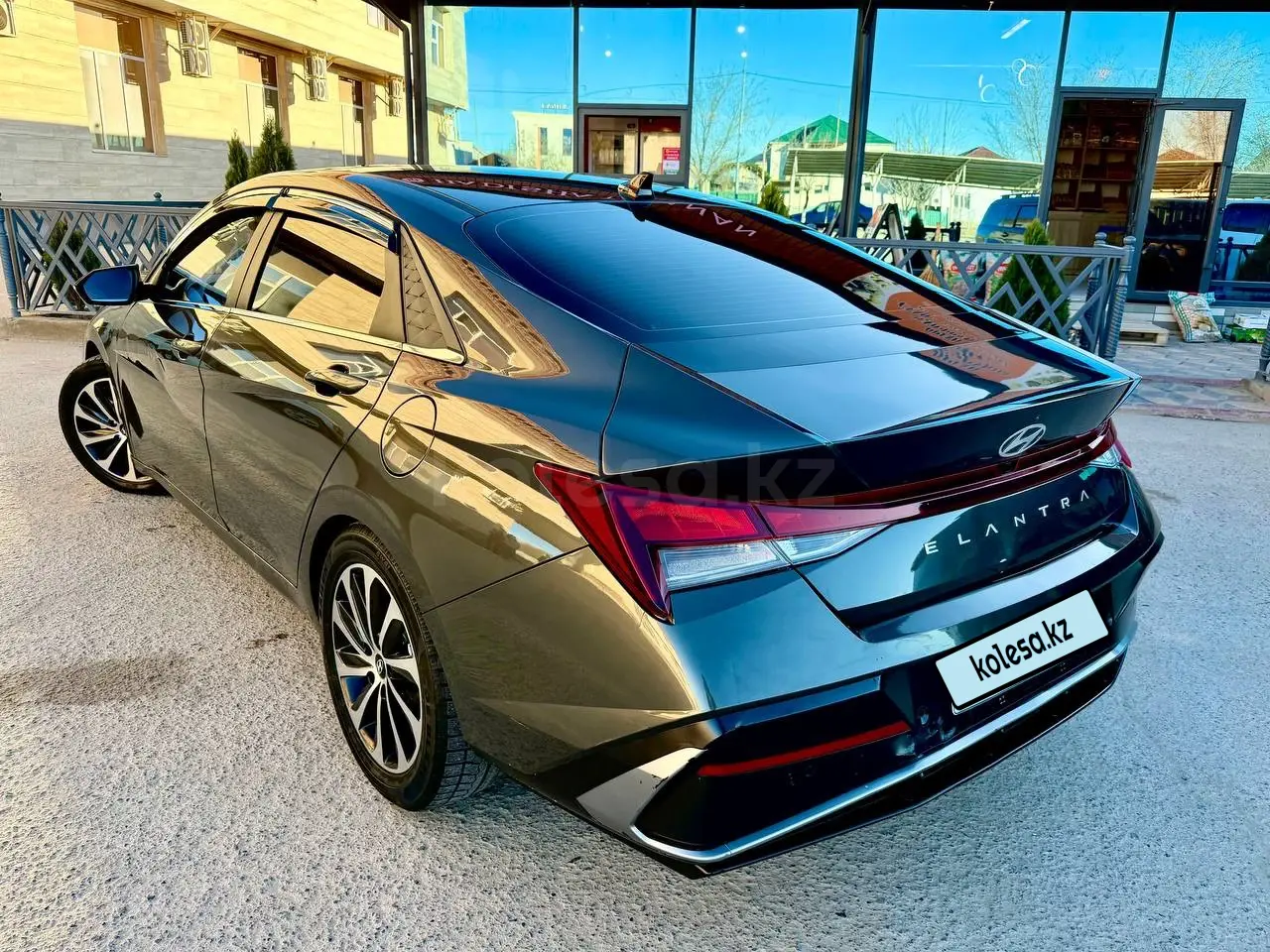 Hyundai Elantra, 2022