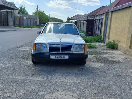 Mercedes-Benz E 280 1992 года за 1 800 000 тг. в Шымкент – фото 4