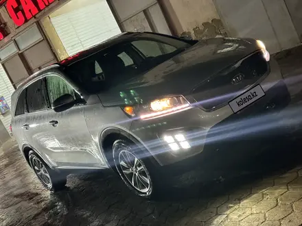 Kia Sorento 2018 года за 7 800 000 тг. в Актау – фото 8